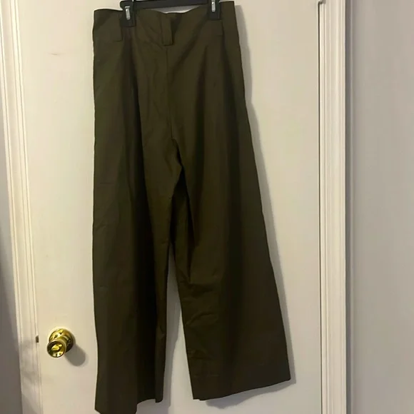 NWT M Ivivi Wide leg Hunter Green pant. - Picture 3 of 5